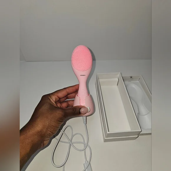 NEW Konka Silicone Cleansing Instrument Pink Red Light - Picture 9 of 16